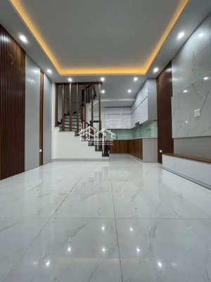 chỉ 7,3 tỷ - bán nhà phố khương trung - nhà đẹp ở ngay - ngõ nông gần ô tô tránh - dt: 32m2*5t