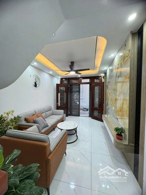 bán gấp siêu phẩm nhà nam từ liêm ô tô đỗ cổng 35m2 - 5.9 tỷ