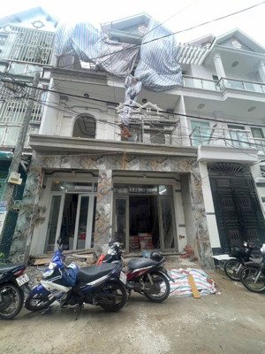 bán nhà đang hoàn thiện-hẻm xe hơi-huỳnhtấn phát-thị trấn-nhà bè