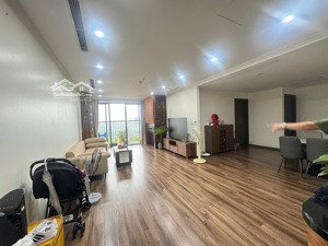 chính chủ cần bán căn 3pn, 2wc, 130m, tầng trung, view hồ, toà n03t3 n.g.đoàn, giá rẻ nhất toà.