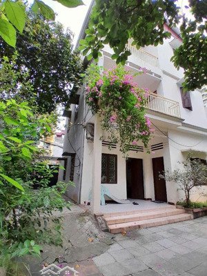 bán đất tặng nhà dt 486m, mặt tiền 15m giá 100 tỷ có thương lượng tại nguyễn văn cừ, lb