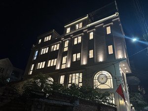 bán nhà 5 tầng sân cổng tại phố an đà (sau nhà mặt đường), vị trí đẹp phù hợp an cư lâu dài