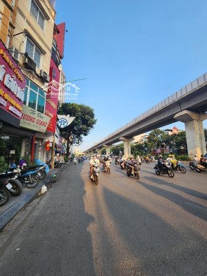 mặt phố nguyễn trãi 228m lô góc, dòng tiền 3,6tỷ/năm giá chỉ có 103tỷ