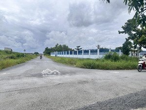 bán rẻ 1540m2 có 300m2 thổ cư 2 mặt tiền đường nhựa giá 10tr/m2 kế đường đinh đức thiện, bình chanh