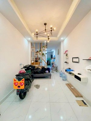 nhà đẹp q4 tphcm khu dân cư hiện hữu