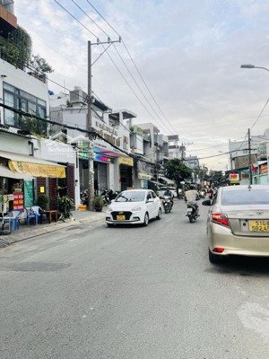 biệt thự 3tầng, 120m2(8x15m). hxh 5m 1trục, sát mt đs4, lê văn thọ, p16, gò vấp. chỉ 13tỷ8.