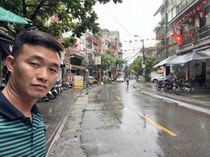 bán nhà bạch mai 30m 4t mt 6m lô góc nhà đẹp 6.5 tỏi 40m ra phố