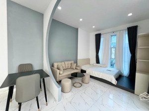 căn hộ mới xây có ban công máy giặt riêng full nội thất ngay trung tâm tân bình giáp các quận 1-10