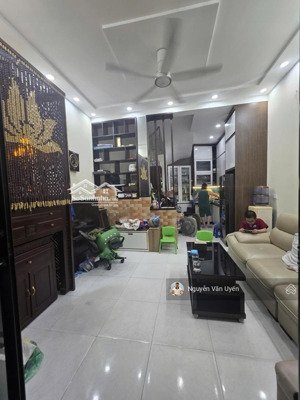 nhà đẹp - doãn kế thiện - cầu giấy. dt: 52m2 x 5 tầng x 11,7 tỷ. nhà cách ô tô tránh khoảng 25m