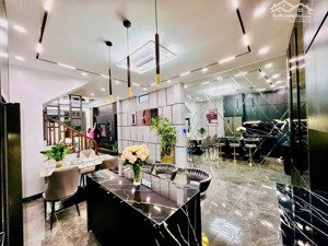 bán nhà phố đại la nhà vip đẹp như lạc vào khách sạn
