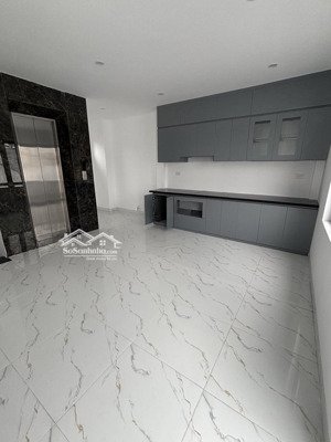 bán nhà phố hồng tiến: phân lô, thang máy, ngõ ô tô qua, sân riêng, 6 tầng mới, 41m, chi 10 tỷ 9