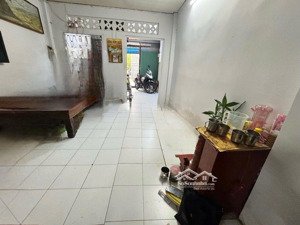 hàng hot nhà hẽm xe hơi khu vực sầm uất nhất q8, gần đường dương bá trạc - dt 4m x 20m, giá 6.x tỷ