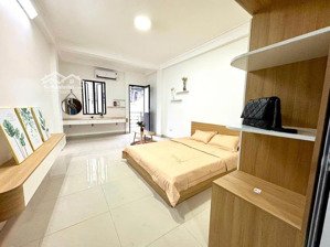 bán tòa chung cư mini hoàng quốc việt 83m², 6 tầng, 20 phòng, dòng tiền hơn 80tr/tháng, giá 17 tỷ