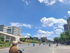 phân lô cán bộ phú lãm - cạnh trường đh đại nam, điện lực 90m nhà 3 tầng sẵn ô tô đỗ cửa