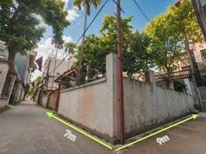 lô góc tương chúc ngũ hiệp thanh trì sát tđc tương chúc.dt63m mt7m giá 6,9 tỷ. ngõ thông ô tô chạy