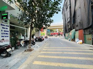 mặt phố kinh doanh - vỉa hè - 1 nhà ra phố quang trung - nhà đẹp ở ngay khu vực không có căn thứ 2