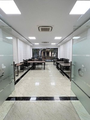 chính chủ cho thuê nhà 7 tầng, thang máy tại: trung yên, cầu giấy, giá 75tr