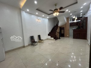 cực hiếm bán nhà xã đàn đống đa 36m2 5 5 tầng 10m ra oto dân xây 5 ngủ giá đầu tư nhỉnh 200tr/m2