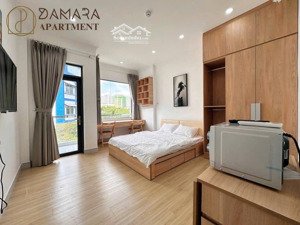 cho thuê căn hộ ban công 30m2 quận 10 đường nguyễn tri phương ngay đại học kinh tế ueh vạn hạnh mal