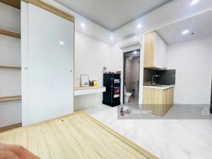 siêu phẩm dòng tiền hoàng mai, 8 tầng thang máy, 2 mặt thoáng, 29 phòng full khách, dt 200tr/tháng