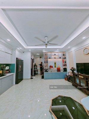 bán nhà cầu giấy, ô tô đậu cửa, 36m2 x 6 tầng x mặt tiền 5.2m, giá 11,8 tỷ