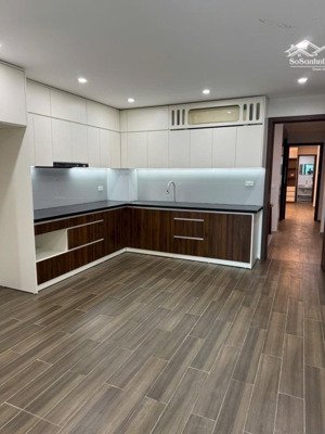 bán nhà phân lô ô tô tránh nhau, vỉa hè kinh doanh trung tâm quận nam từ liêm. diện tích 80m2