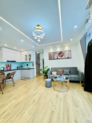 hiếm chung cư tây hồ sổ đỏ riêng nhà đẹp - 40m2 - hơn 2 tỷ ô tô - thang máy