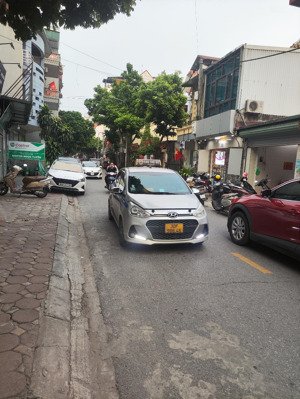 cần tiền bán gấp nhà ngay mặt phố kinh doanh dt 48m2 mt 4.6m 5tầng 14.5 tỷ