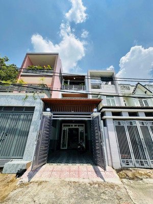 bán nhà chính chủ ngay đường thạnh xuân 33 gần chợ thạnh xuân và trục đường chính tô ngọc vân