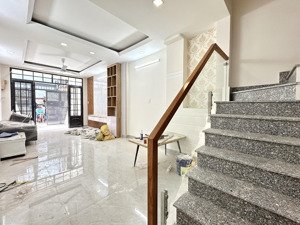 nhà đẹp nguyễn văn đậu giáp phan đăng lưu hxh 7 chỗ view công viên 2 tầng mới lh mr toản