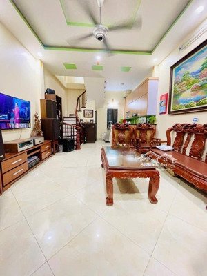 bán nhà ngõ 26 kim hoa, đống đa 41m² 5 tầng mt 4.6m giá 10.5 tỷ