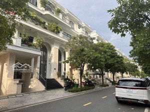 cho thuê nhà 7 x 20 , 7 x 21 vạn phúc city hoàn thiện đẹp nhận nhà ngay