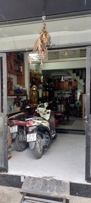 bán nhà hẻm 304// tân kỳ tân quý. dt: 4x10m nhà 1 lửng 2 lầu st. giá chỉ 5 tỷ tl.