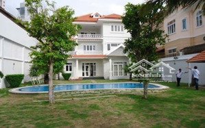 đi mỹ bán gấp siêu biệt thự mặt tiền nguyễn văn hưởng , thảo điền q2- view trực diện sông sài gòn