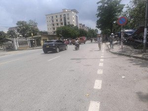 bán nhà khu b mỏ địa chất, lô góc, ô tô tránh nhau, ngõ thông, diện tích 50m2