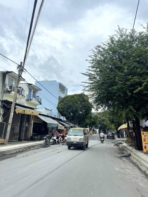 bán biệt thự mặt tiền 177m² tam bình đường 14m, kinh doanh sầm uất, giá 17 tỷ gần kdc lan phương