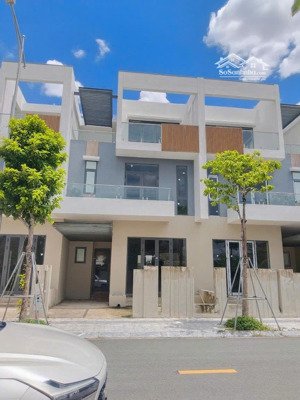 nhà phố 3 tầng thiết kế hiện đại, công năng tối ưu