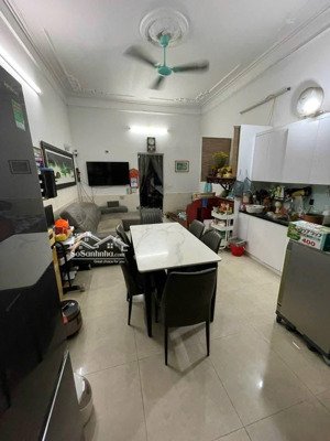 hoàng hoa thám, ba đình. dt 55m² x 4 tầng, mt 5m, giá 14,9 tỷ, ngõ to thông, kinh doanh.