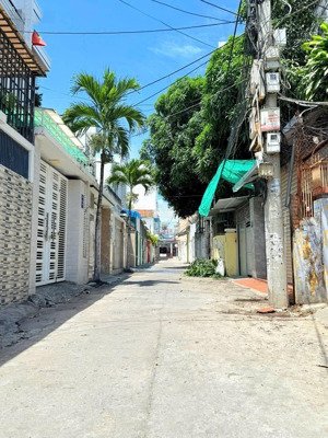 bán nhà hẻm lê hồng phong phước hải nha trang