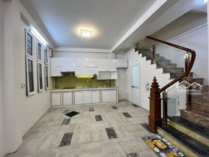 cho thuê nhà siêu phẩm tại thái hà 45m2 x 4t mt 4m, giá siêu tốt chỉ 14 triệu lh 