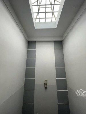 hẻm xe hơi-gần cv làng hoa-nhà ở ngay-69m2-3tầng-4pn-quang trung p8 gv-chỉ 6tỷ8 tl