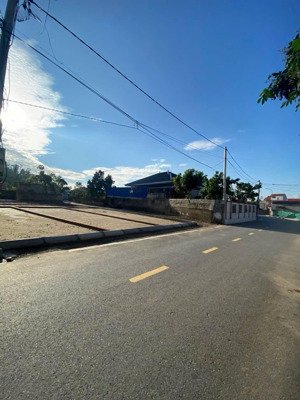 bên em chuẩn bị ra mắt 21 lô f0 bám mặt đường nhựa tại trung tâm xã việt khê, thủy nguyên