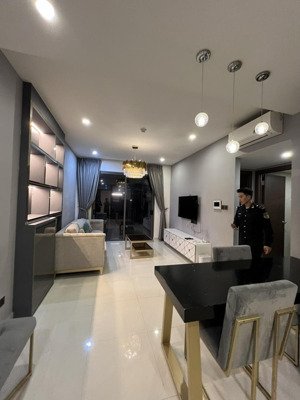 cho thuê nhanh căn 2pn saigon royal 60m² giá tốt nhất thị trường chỉ 17.5tr/tháng