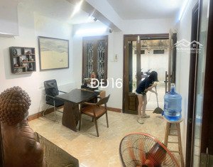 căn tập thể 60m2 2pn tại 32a hào nam. đầy đủ nội thất. cần cho thuê nhanh giá tốt