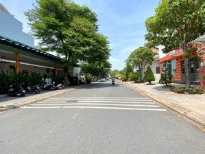 cần bán nhanh lô 7x20m kdc nam long, đường 16m. giá 11 tỷ