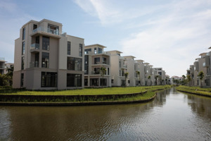 quỹ căn ngoại giao bảng giá mới nhất tháng 10/2025 biệt thự biển sân golf từ 40tr/m2 sổ đỏ trao tay