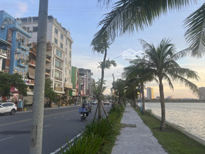 chính chủ bán căn nhà mặt phố đường hạ long bãi cháy. vị trí kd đẹp. đang cho thuê có dòng tiền