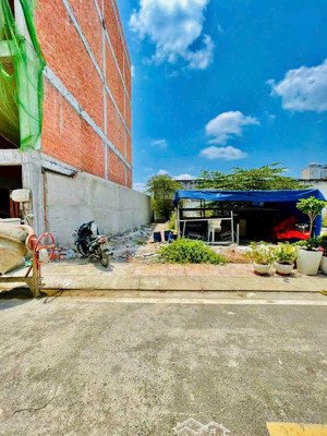 chính chủ gửi bán gấp lô đất gần hương lộ 2, cách bv bình tân 5 phút. dt 75,6m2 - sổ riêng