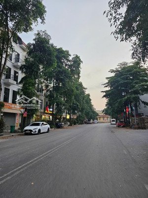 bán nhà 4t dv yên nghĩa ngay kđt đô nghĩa - vài bước chân ra khu bt - chục đường 25m - nhỉnh 12 tỷ