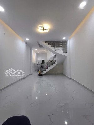 bán nhà riêng tại lạc long quân, 6 tỷ, 45m2, giá tốt chỉ với